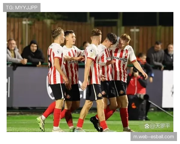 利兹联迎战桑德兰 升班马对决展现不同保级策略