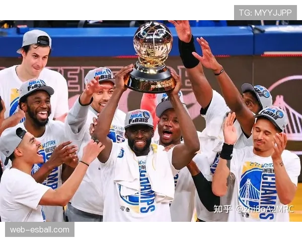 勇士全场送出42次助攻 团队传导球破解掘金防守